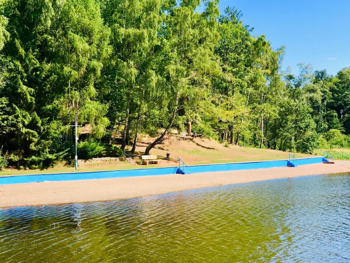 Ferienwohnungen & Campingfaesser Am Kunstteich Wettelrode Luaran gambar